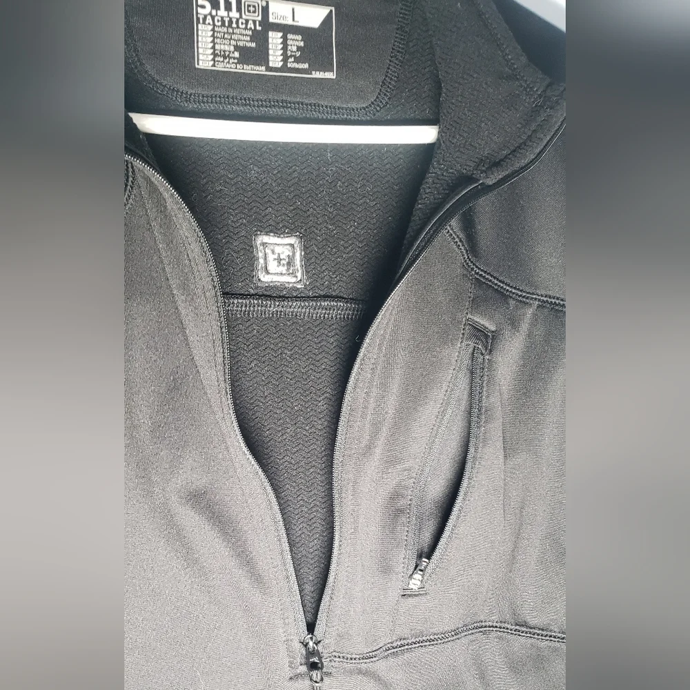 5.11 | quarter zip pull over sweater - Picture 4 of 6